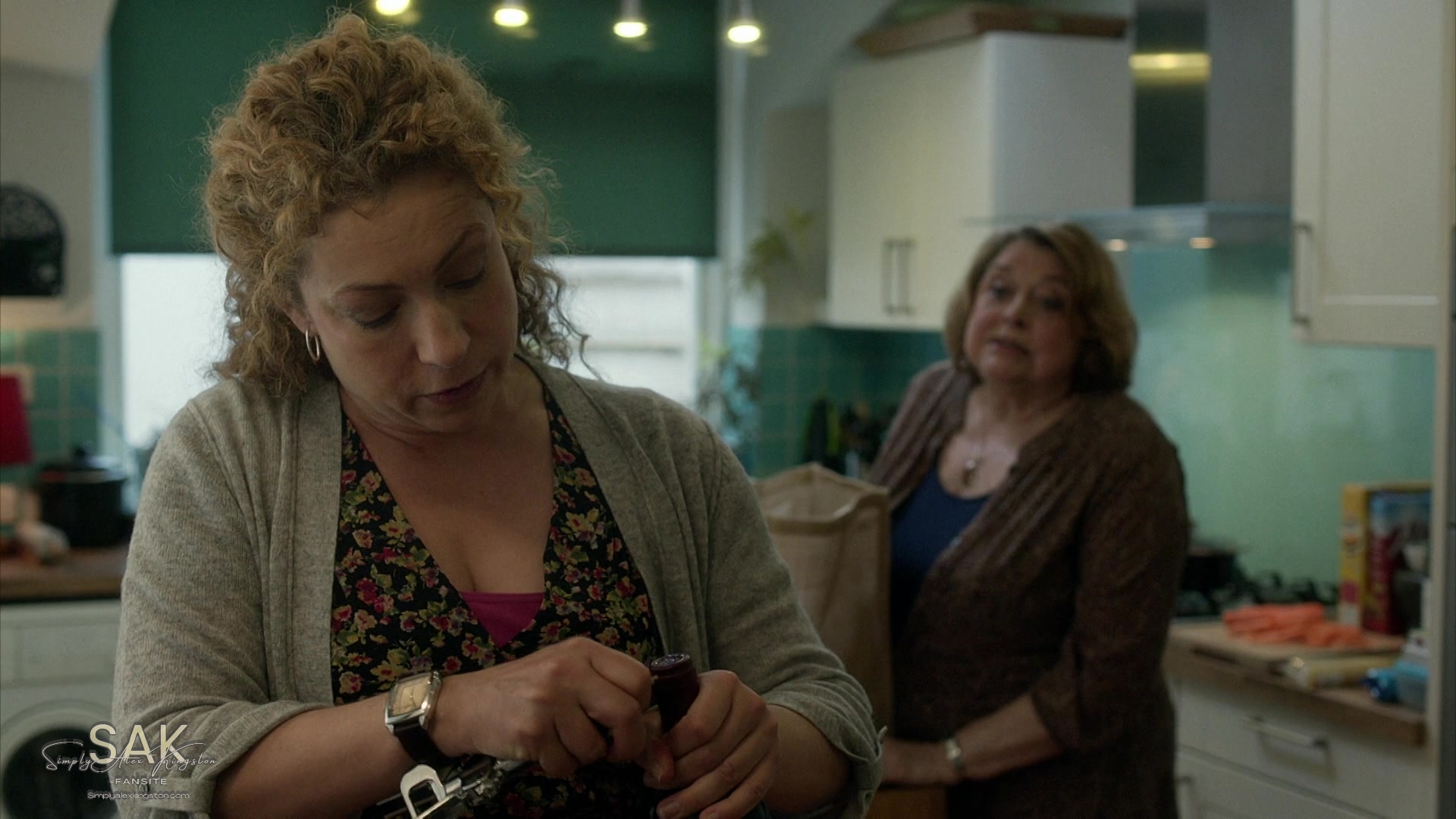 Chasing_Shadows_S01E0_0337.jpg Chasing_Shadows_S01E0_0337.jpg